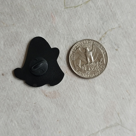 Boo Ghost Halloween Enamel Pin - Picture 6 of 6